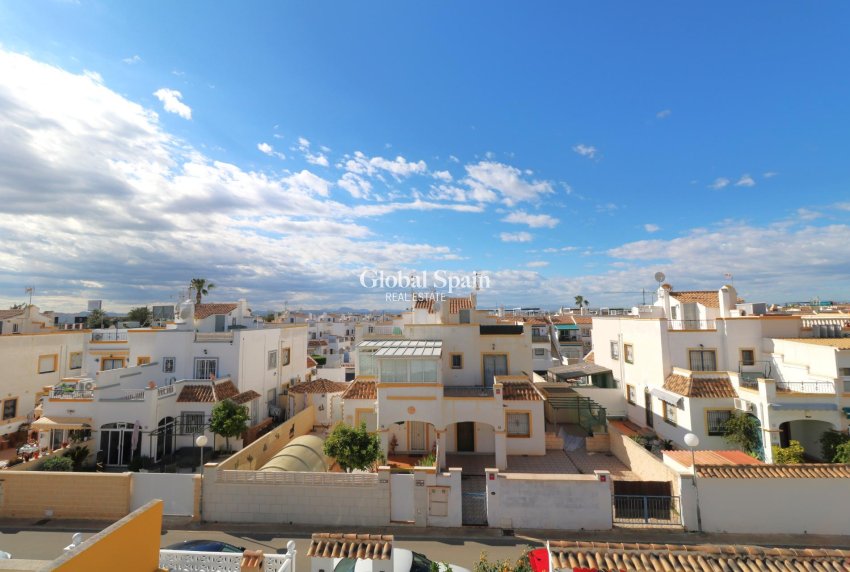 Wiederverkauf - HAUS -
TORREVIEJA - Carrefour