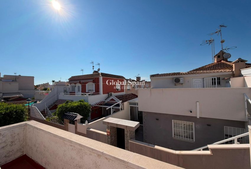 Wiederverkauf - HAUS -
TORREVIEJA - Carrefour