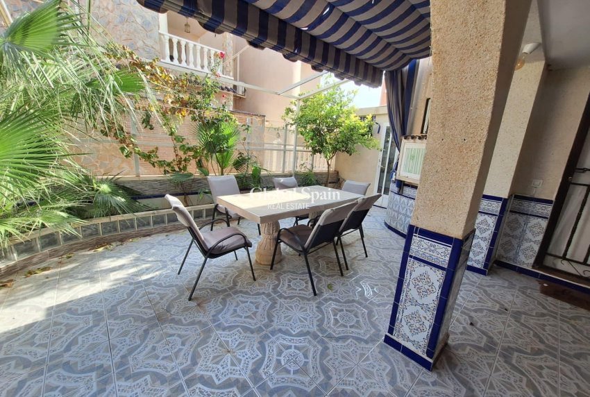 Wiederverkauf - HAUS -
TORREVIEJA - Carrefour