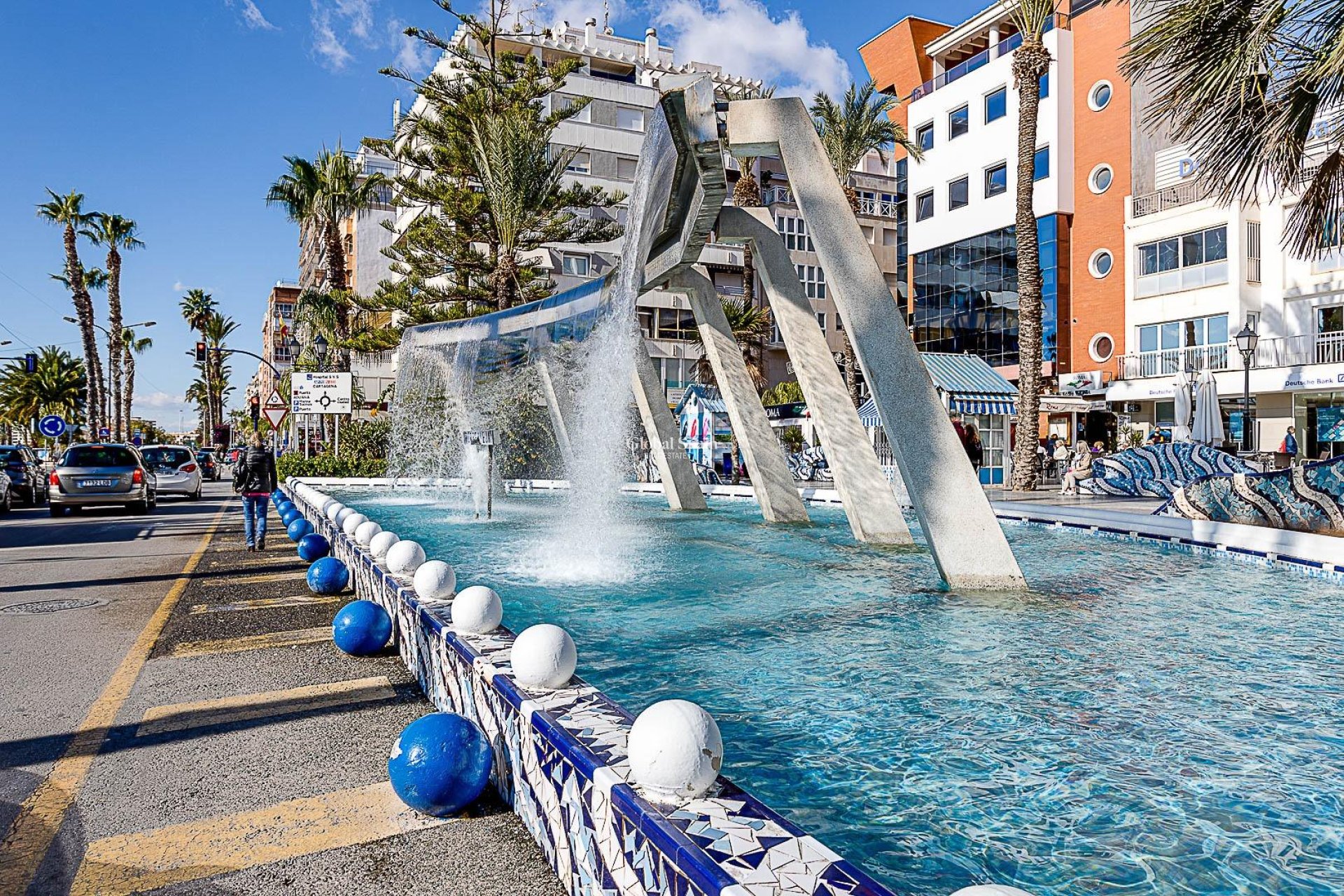 Wiederverkauf - HAUS -
TORREVIEJA - Center
