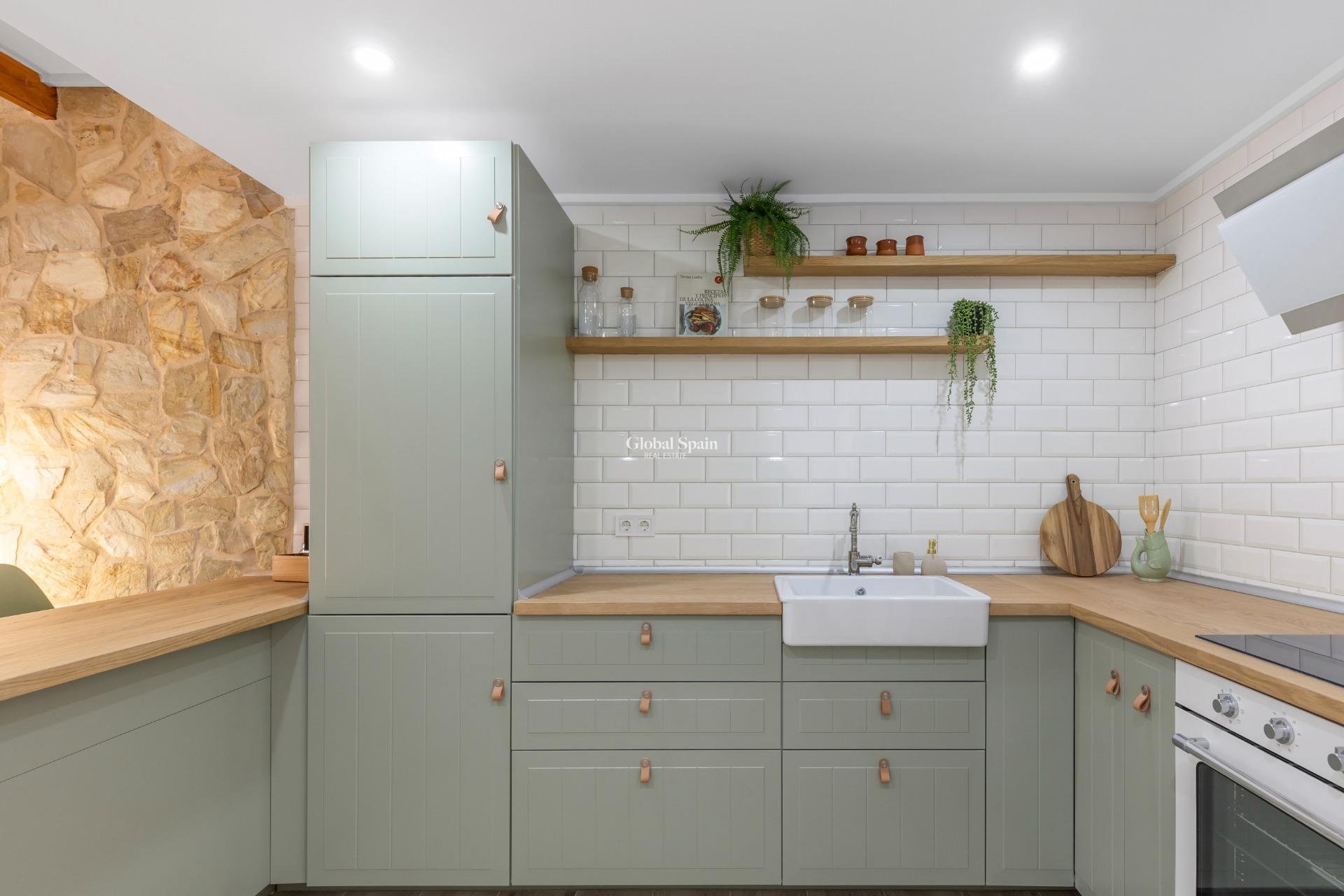 Wiederverkauf - HAUS -
TORREVIEJA - Centro - Muelle Pesquero