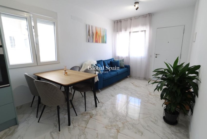 Wiederverkauf - HAUS -
TORREVIEJA - Costa Blanca