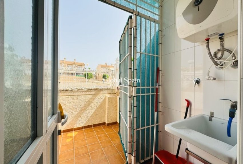 Wiederverkauf - HAUS -
TORREVIEJA - Costa Blanca