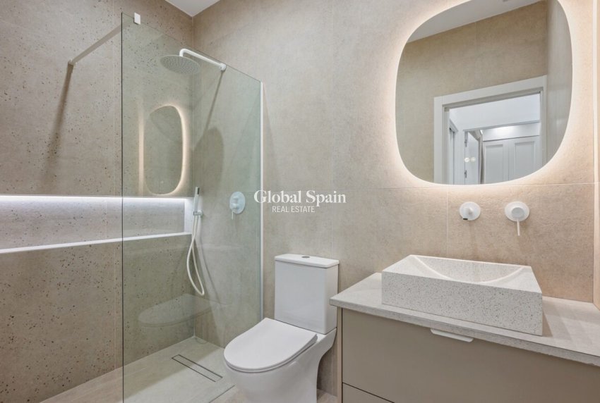 Wiederverkauf - HAUS -
TORREVIEJA - Costa Blanca