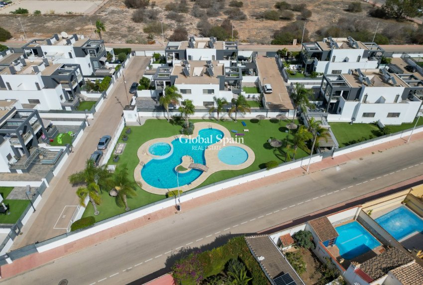 Wiederverkauf - HAUS -
TORREVIEJA - Costa Blanca