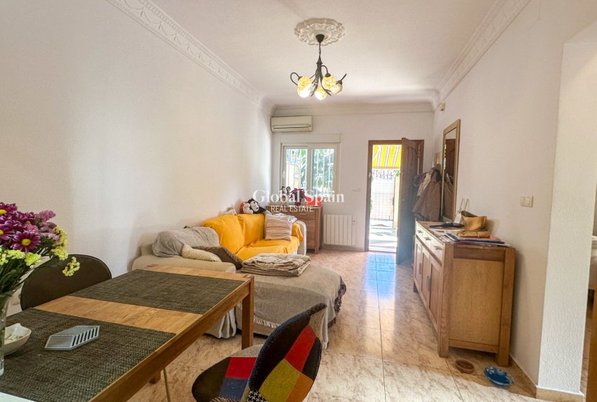 Wiederverkauf - HAUS -
TORREVIEJA - Costa Blanca