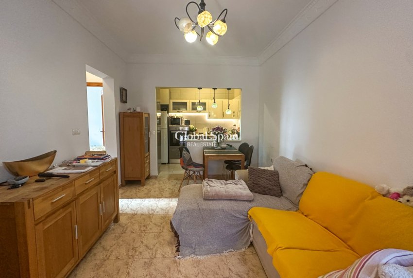 Wiederverkauf - HAUS -
TORREVIEJA - Costa Blanca