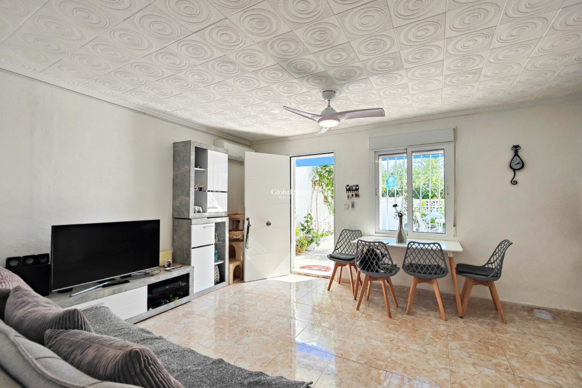 Wiederverkauf - HAUS -
TORREVIEJA - Costa Blanca