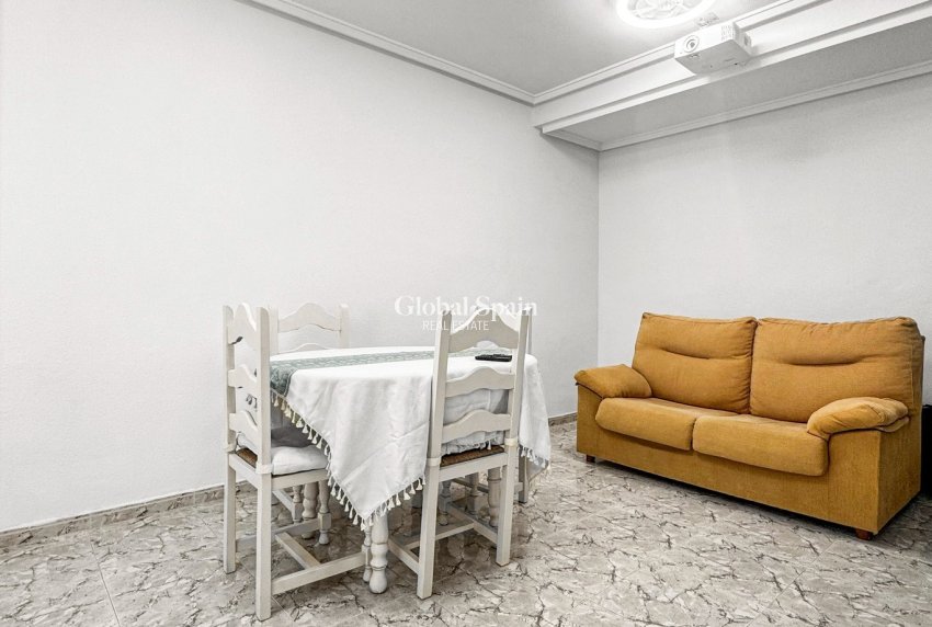 Wiederverkauf - HAUS -
TORREVIEJA - Costa Blanca