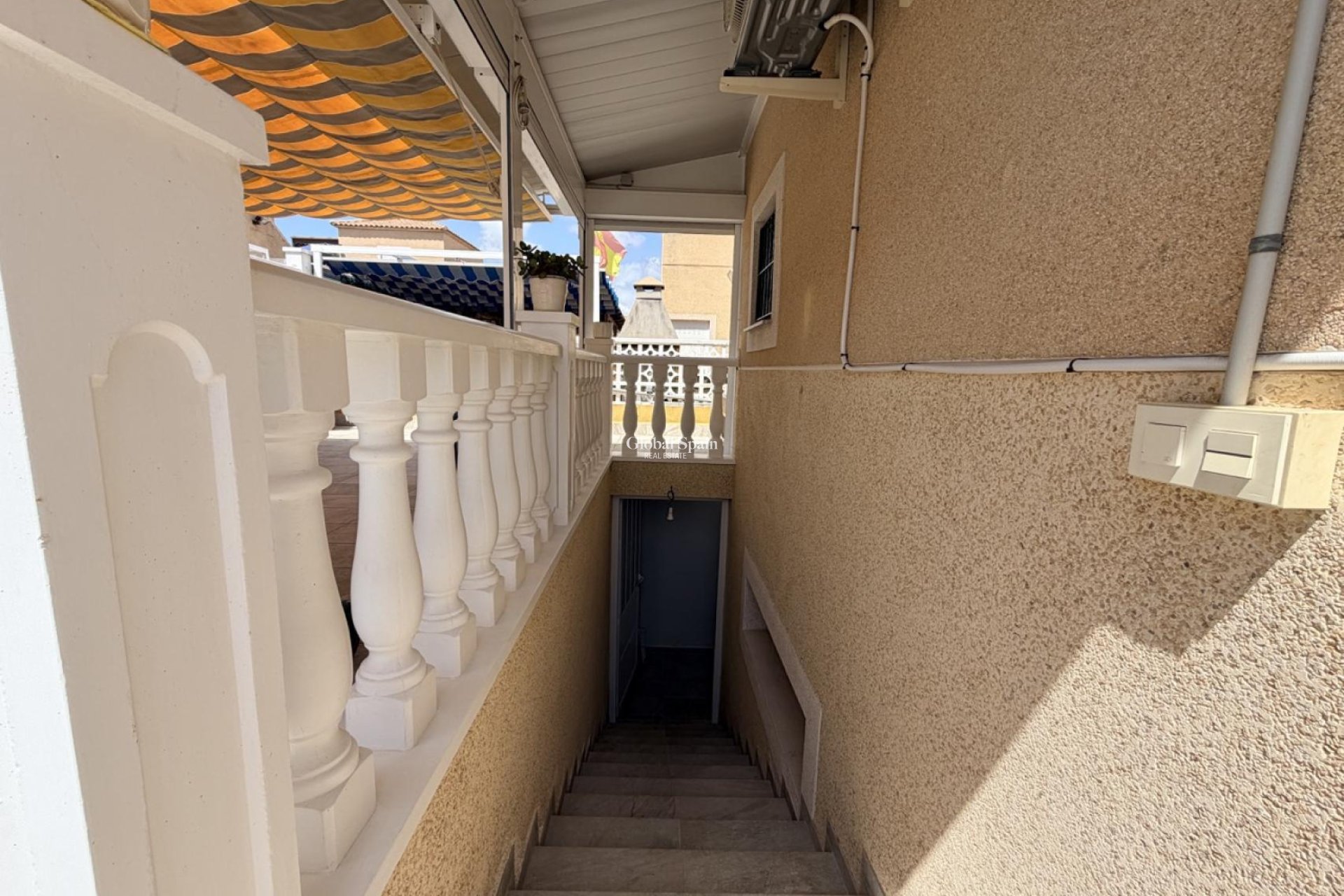 Wiederverkauf - HAUS -
TORREVIEJA - Costa Blanca