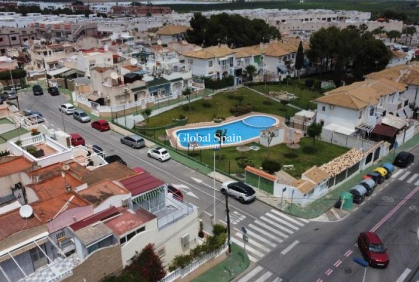 Wiederverkauf - HAUS -
TORREVIEJA - Costa Blanca