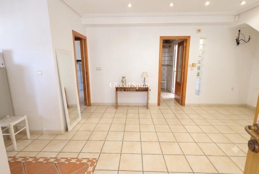 Wiederverkauf - HAUS -
TORREVIEJA - Costa Blanca