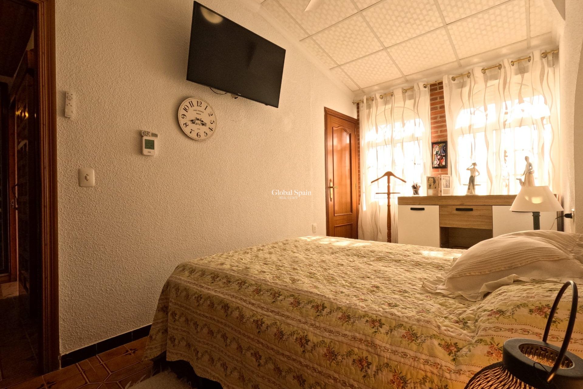 Wiederverkauf - HAUS -
TORREVIEJA - El Acequión - Los Náufragos