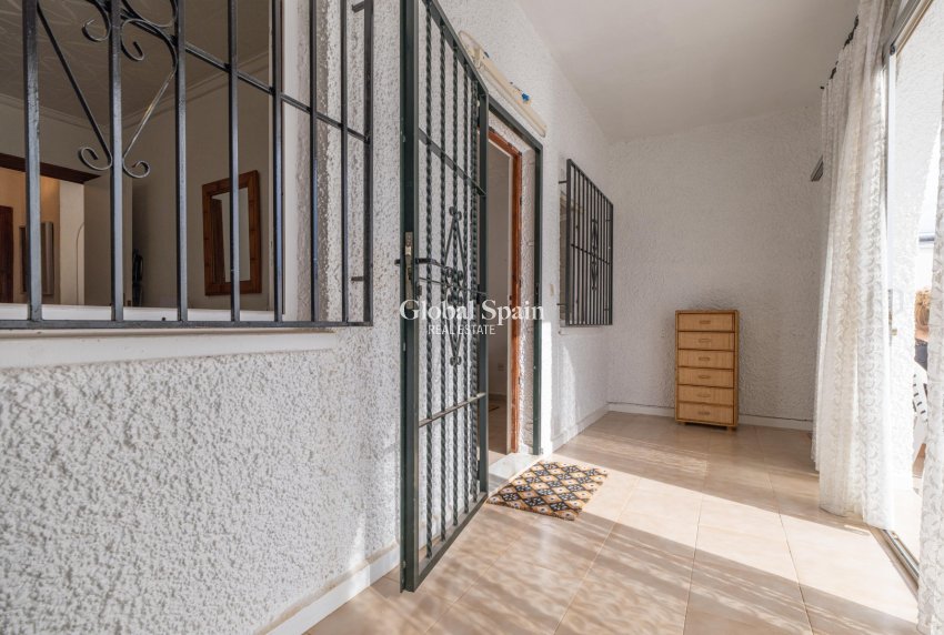 Wiederverkauf - HAUS -
TORREVIEJA - El Chaparal