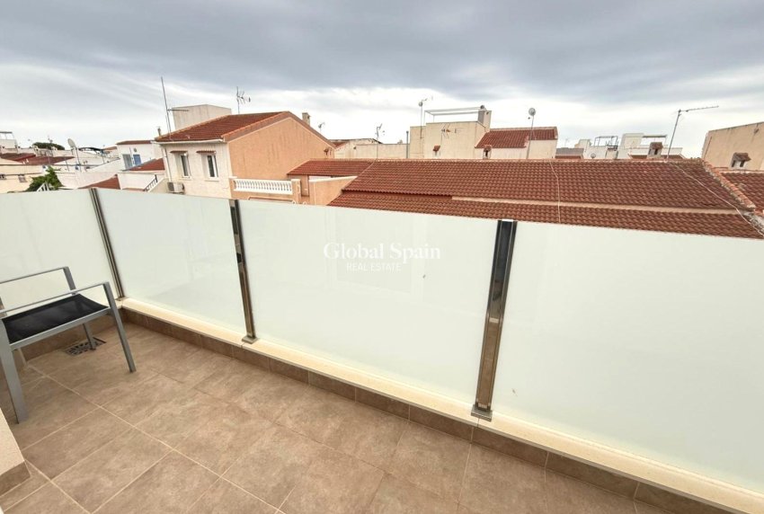 Wiederverkauf - HAUS -
TORREVIEJA - El Chaparral