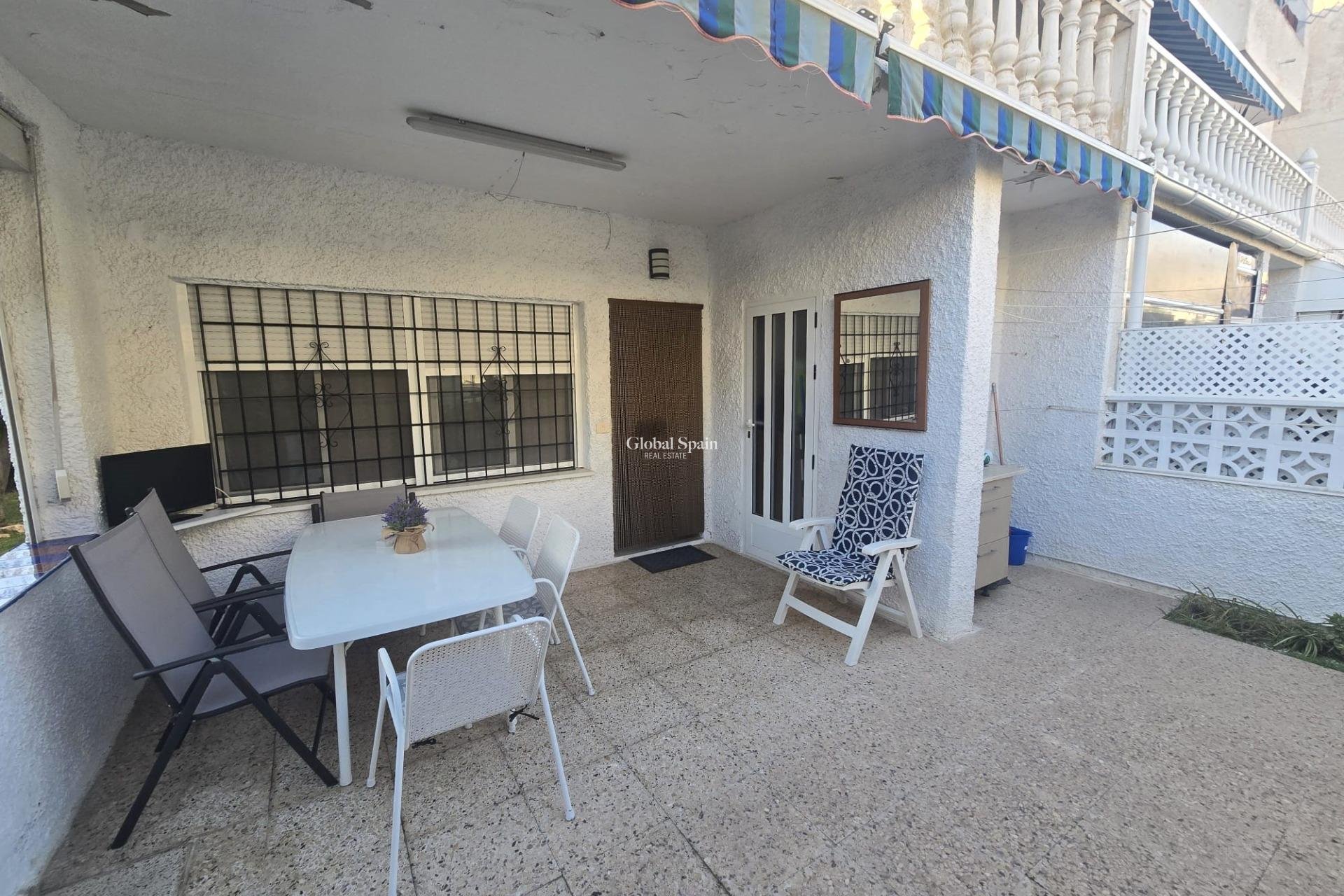 Wiederverkauf - HAUS -
TORREVIEJA - Habaneras