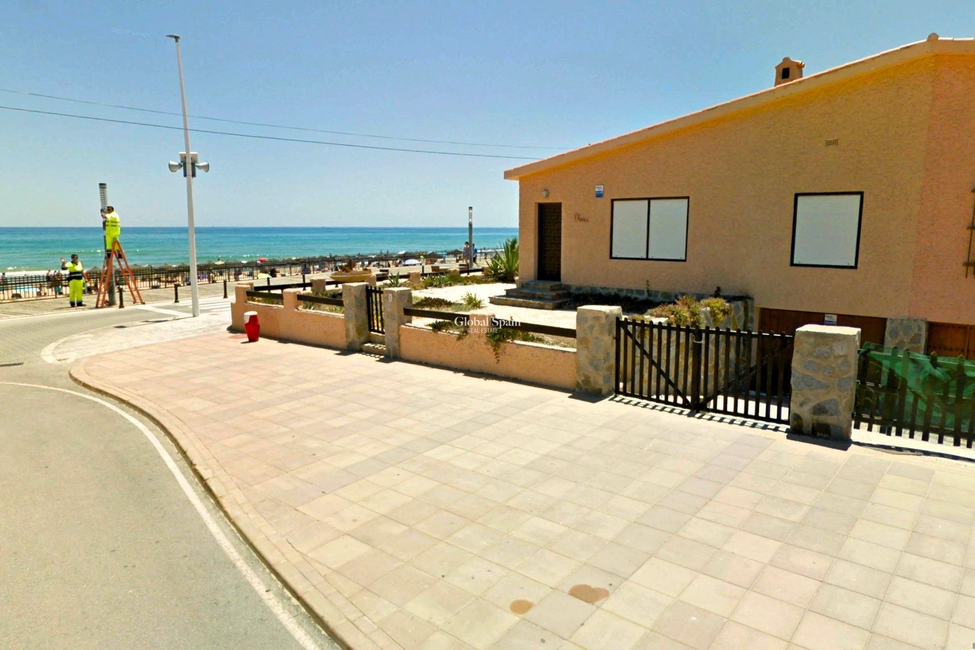 Wiederverkauf - HAUS -
TORREVIEJA - La Mata
