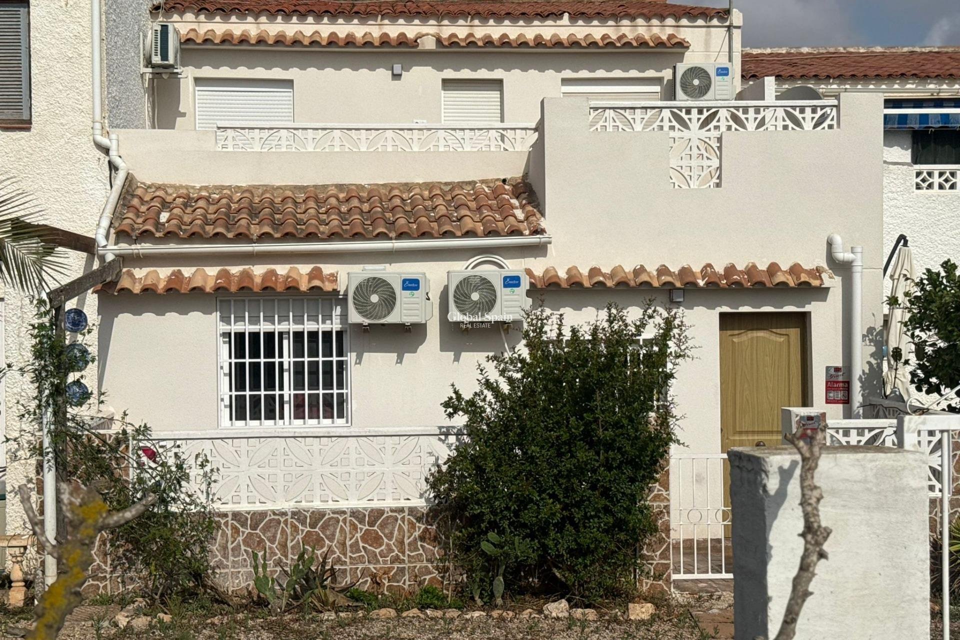 Wiederverkauf - HAUS -
TORREVIEJA - La Siesta - El Salado - Torreta