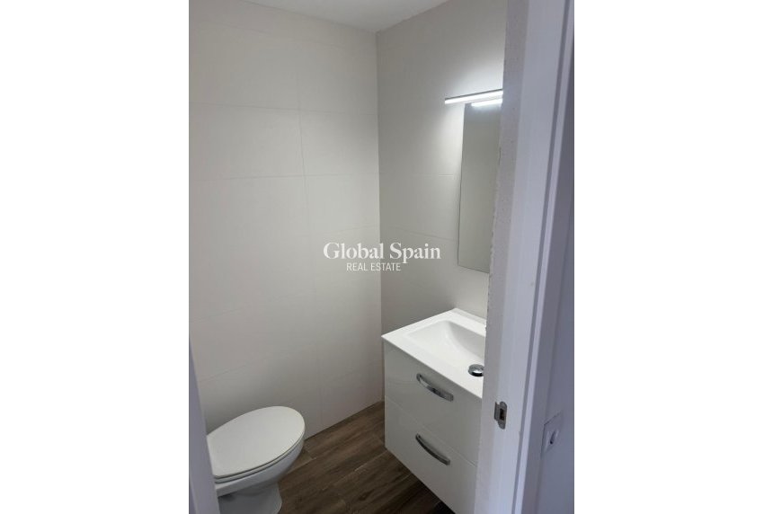 Wiederverkauf - HAUS -
TORREVIEJA - La Siesta - El Salado - Torreta