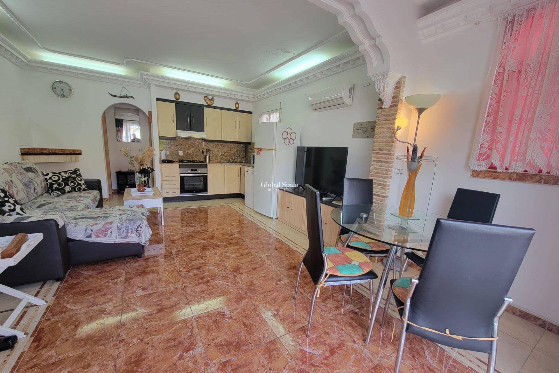 Wiederverkauf - HAUS -
TORREVIEJA - La Siesta - El Salado - Torreta