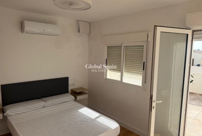 Wiederverkauf - HAUS -
TORREVIEJA - La Siesta - El Salado - Torreta