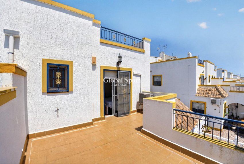 Wiederverkauf - HAUS -
TORREVIEJA - La Siesta - El Salado - Torreta