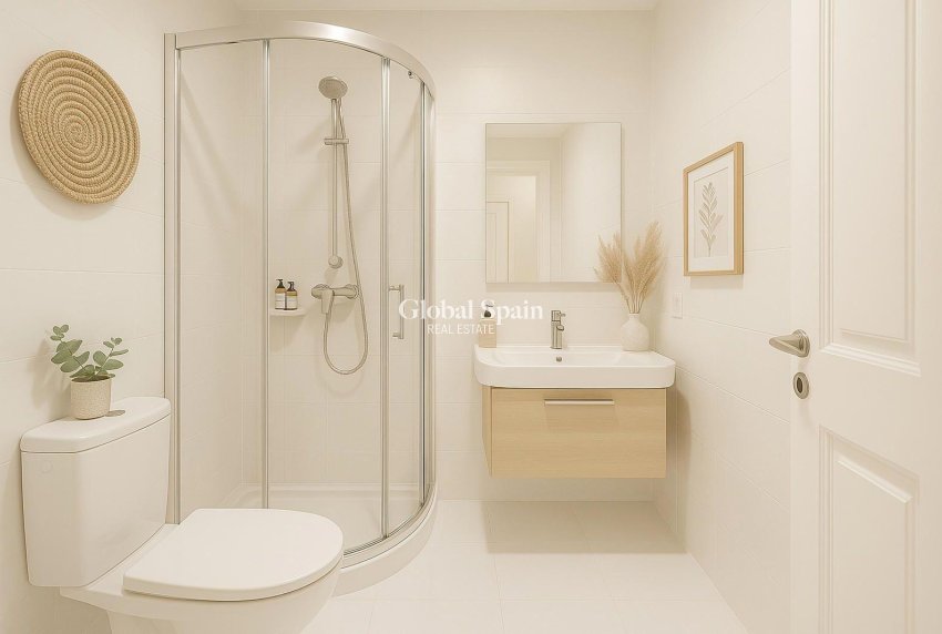 Wiederverkauf - HAUS -
TORREVIEJA - La Siesta