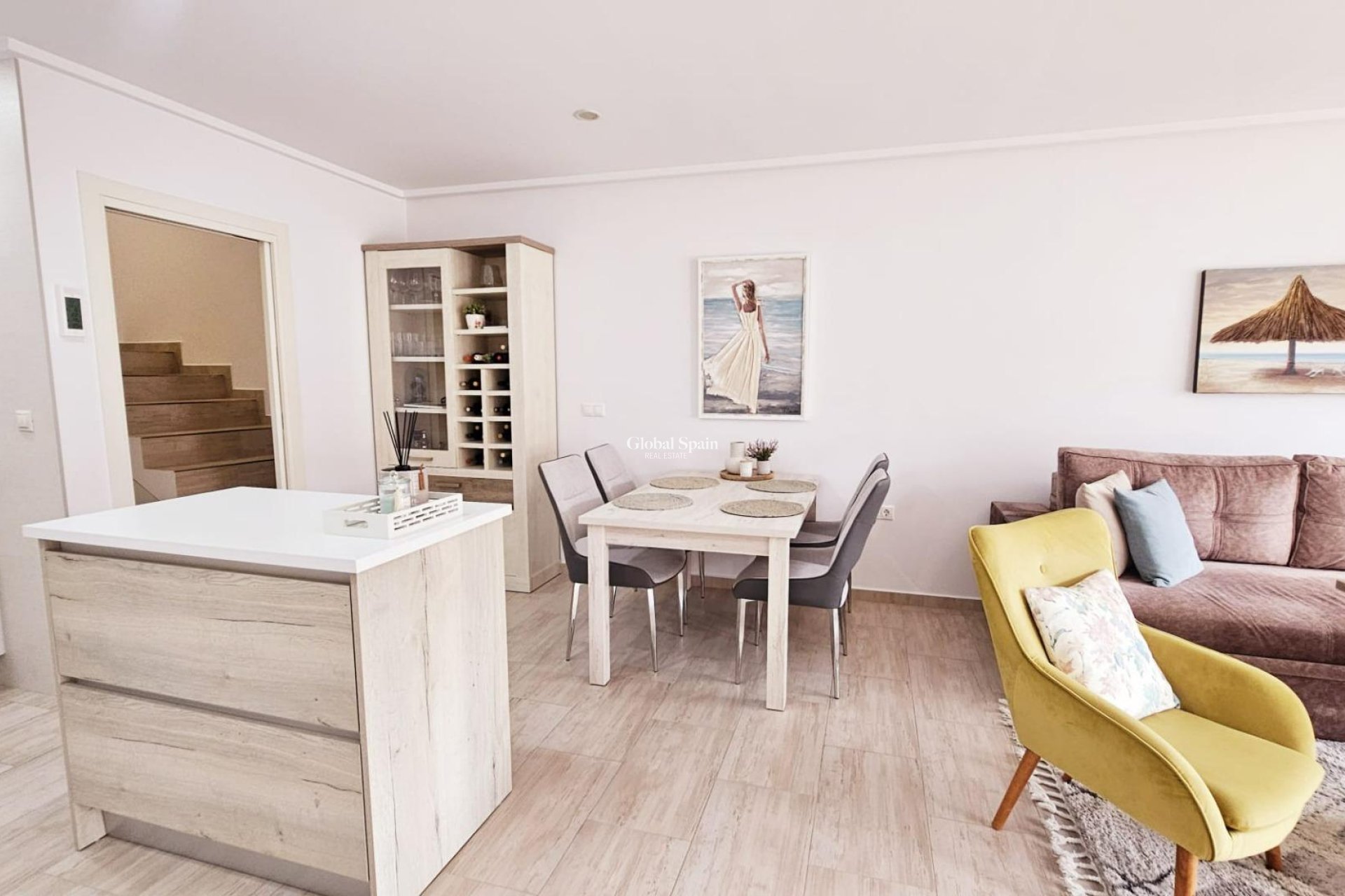 Wiederverkauf - HAUS -
TORREVIEJA - La Siesta
