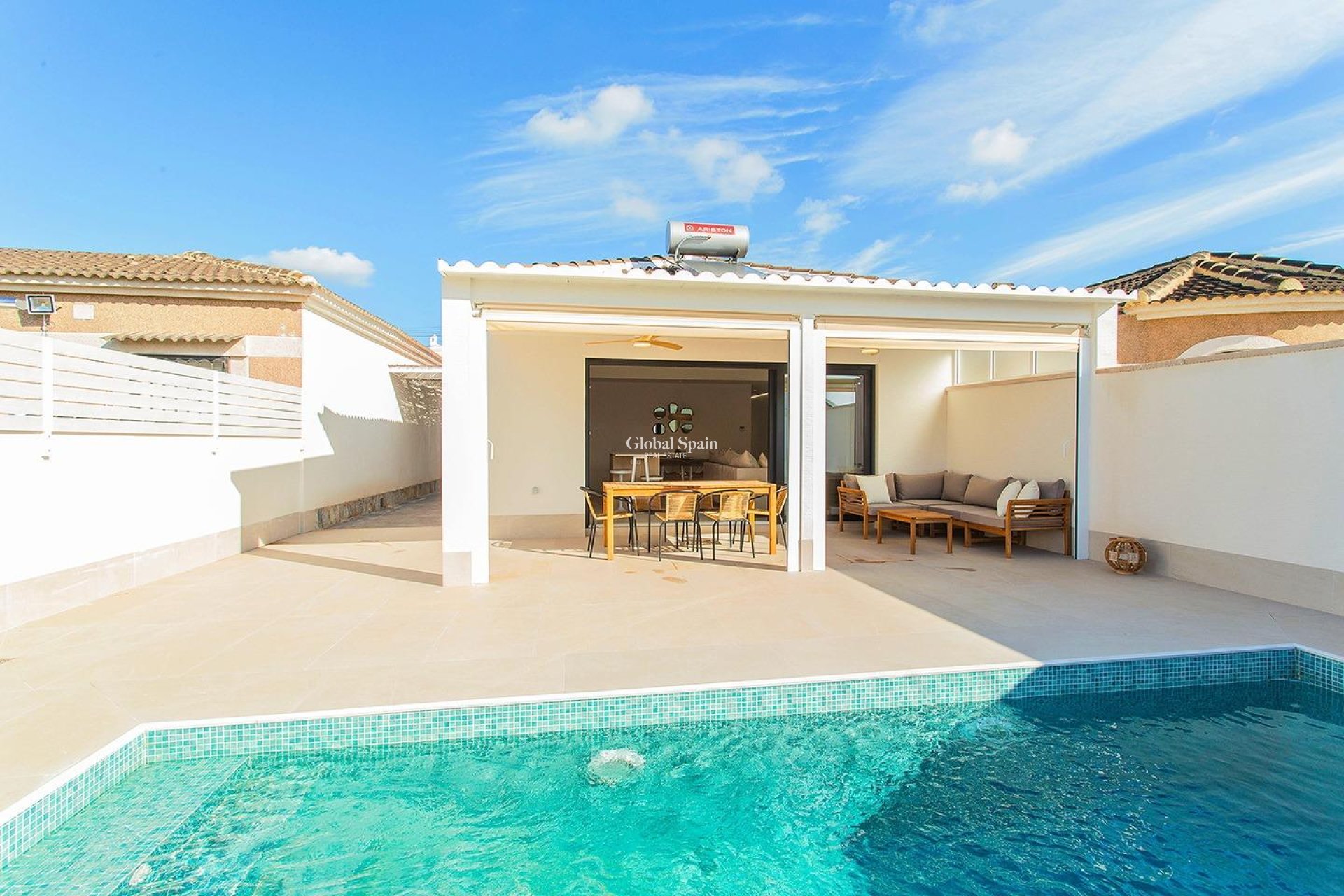 Wiederverkauf - HAUS -
TORREVIEJA - La Siesta