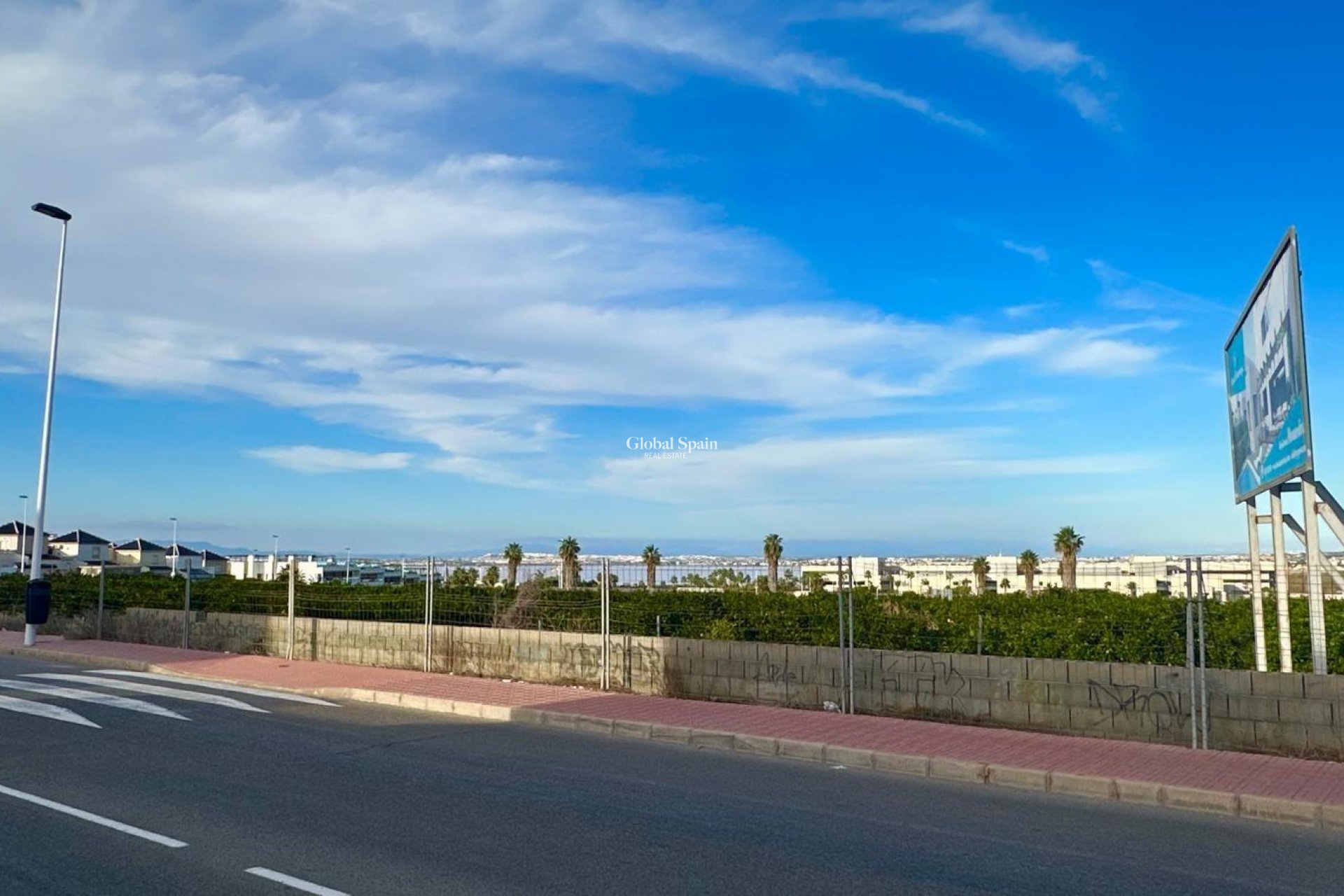 Wiederverkauf - HAUS -
TORREVIEJA - La Siesta