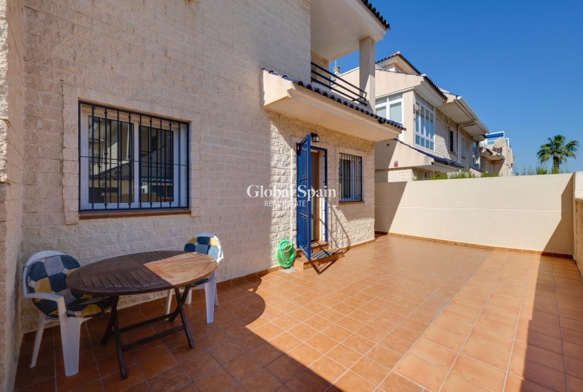 Wiederverkauf - HAUS -
TORREVIEJA - La Veleta