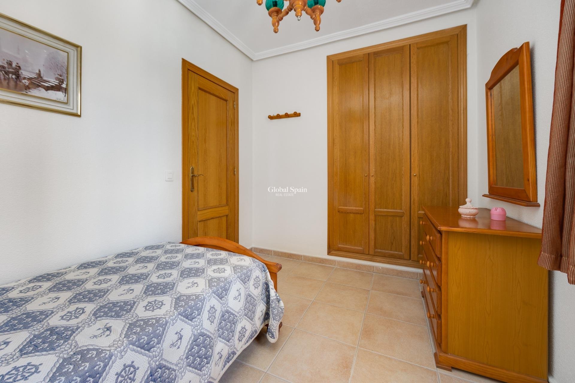 Wiederverkauf - HAUS -
TORREVIEJA - La Veleta