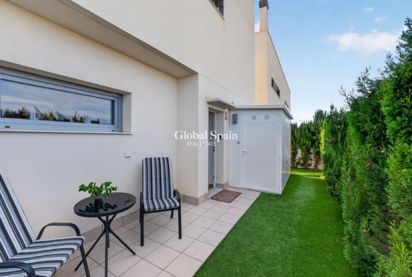Wiederverkauf - HAUS -
TORREVIEJA - La Veleta