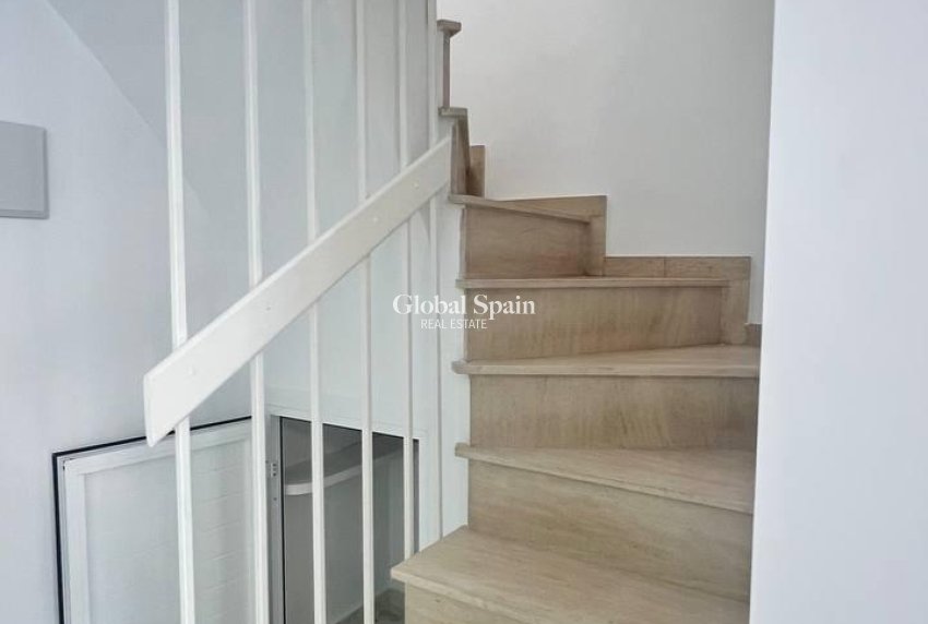 Wiederverkauf - HAUS -
TORREVIEJA - LOS BALCONES - LOS ALTOS