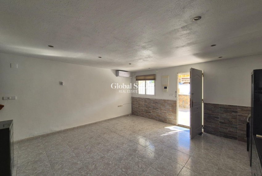 Wiederverkauf - HAUS -
TORREVIEJA - LOS BALCONES - LOS ALTOS