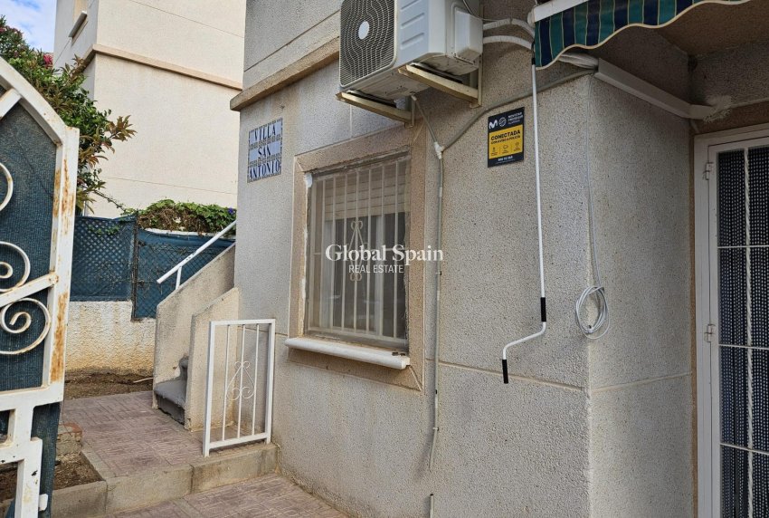 Wiederverkauf - HAUS -
TORREVIEJA - LOS BALCONES - LOS ALTOS