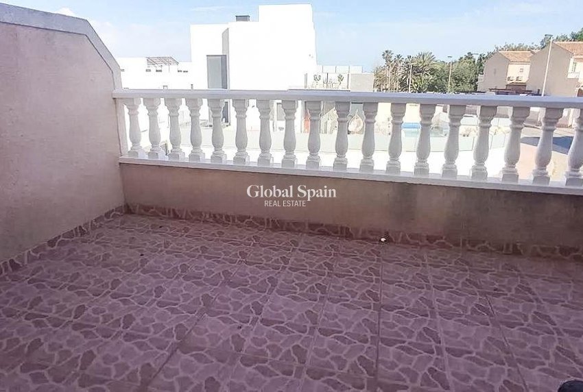 Wiederverkauf - HAUS -
TORREVIEJA - LOS BALCONES - LOS ALTOS