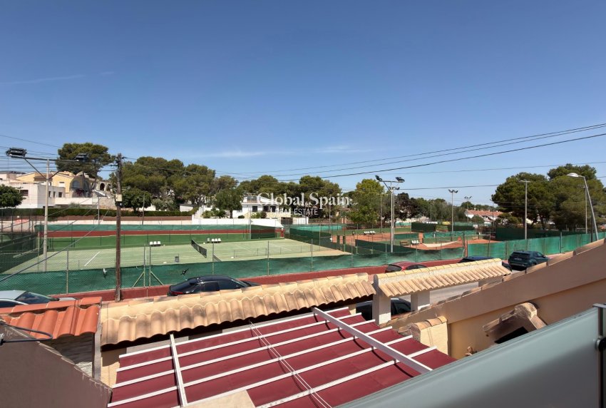 Wiederverkauf - HAUS -
TORREVIEJA - LOS BALCONES - LOS ALTOS