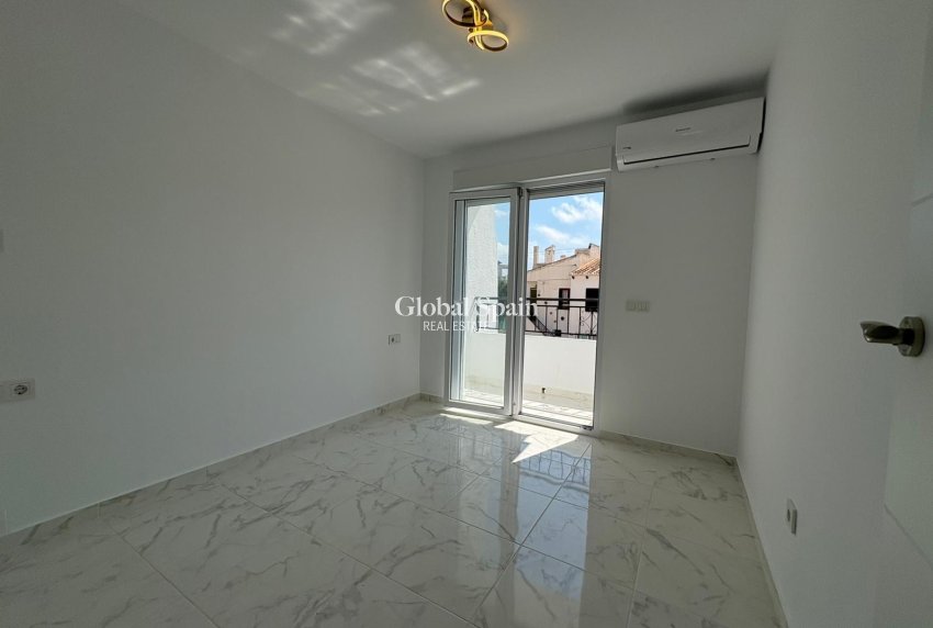 Wiederverkauf - HAUS -
TORREVIEJA - LOS BALCONES - LOS ALTOS