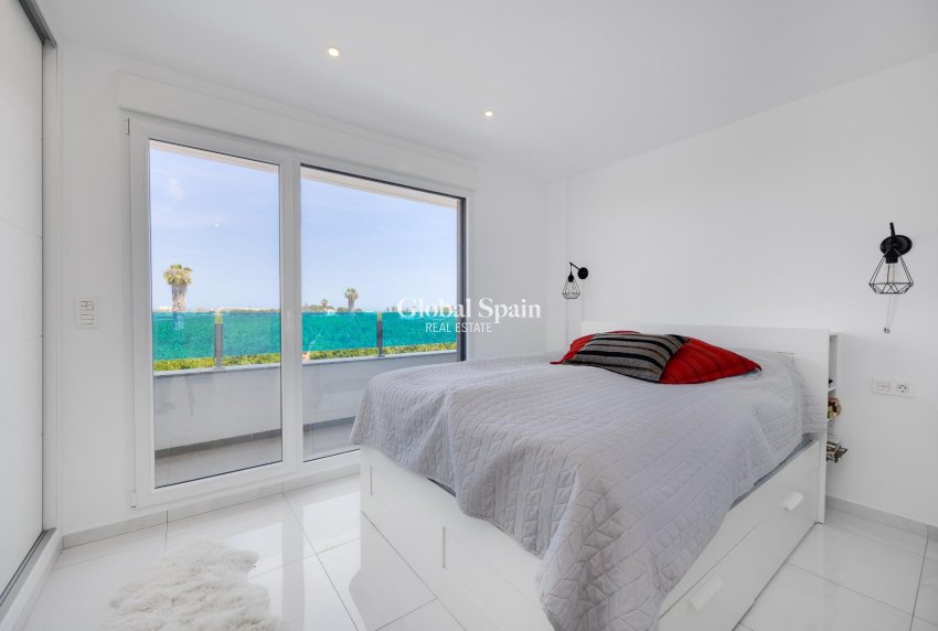 Wiederverkauf - HAUS -
TORREVIEJA - LOS BALCONES - LOS ALTOS