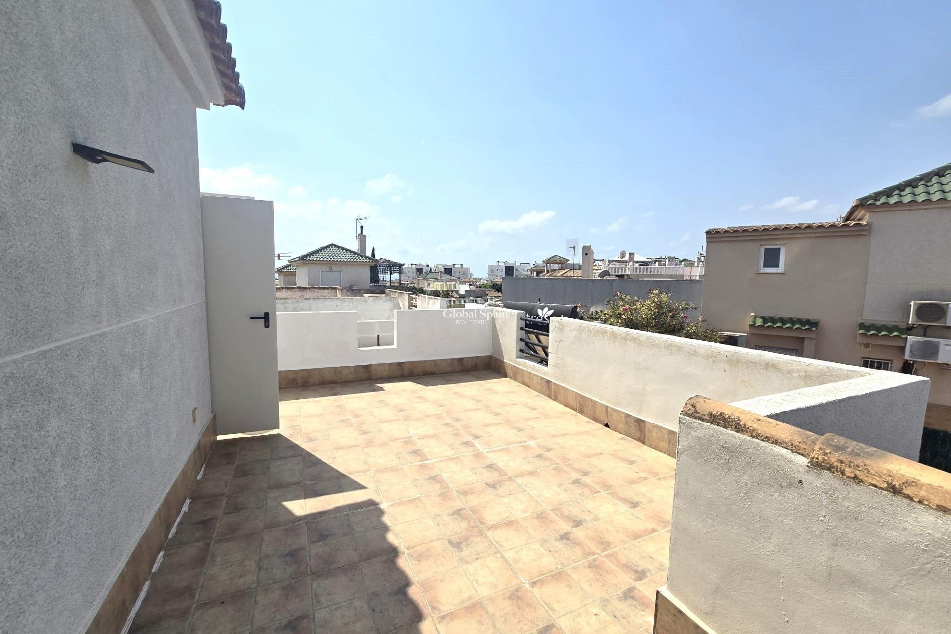 Wiederverkauf - HAUS -
TORREVIEJA - LOS BALCONES - LOS ALTOS