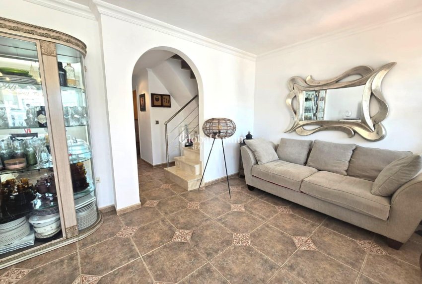 Wiederverkauf - HAUS -
TORREVIEJA - LOS BALCONES - LOS ALTOS