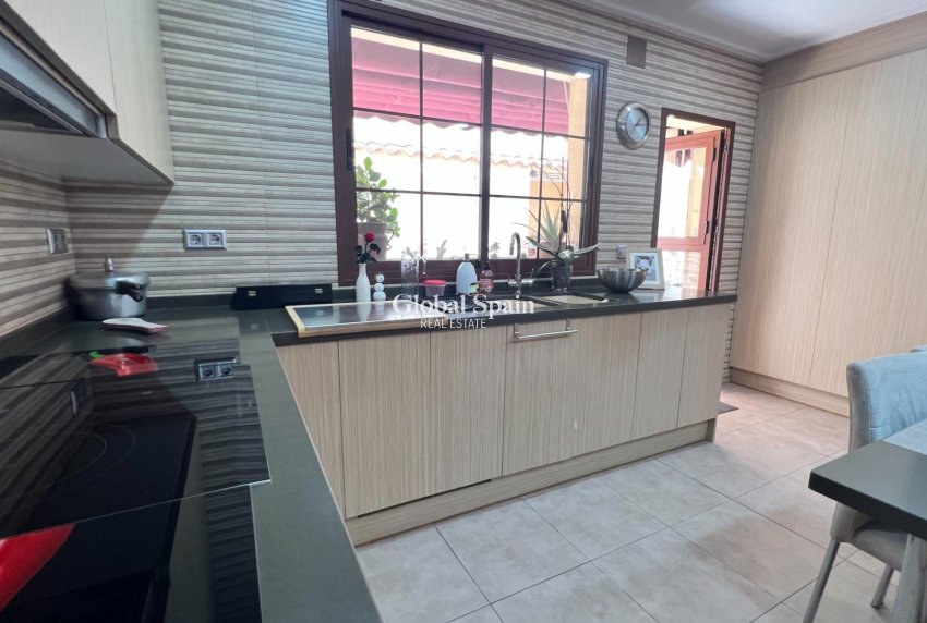 Wiederverkauf - HAUS -
TORREVIEJA - LOS BALCONES - LOS ALTOS