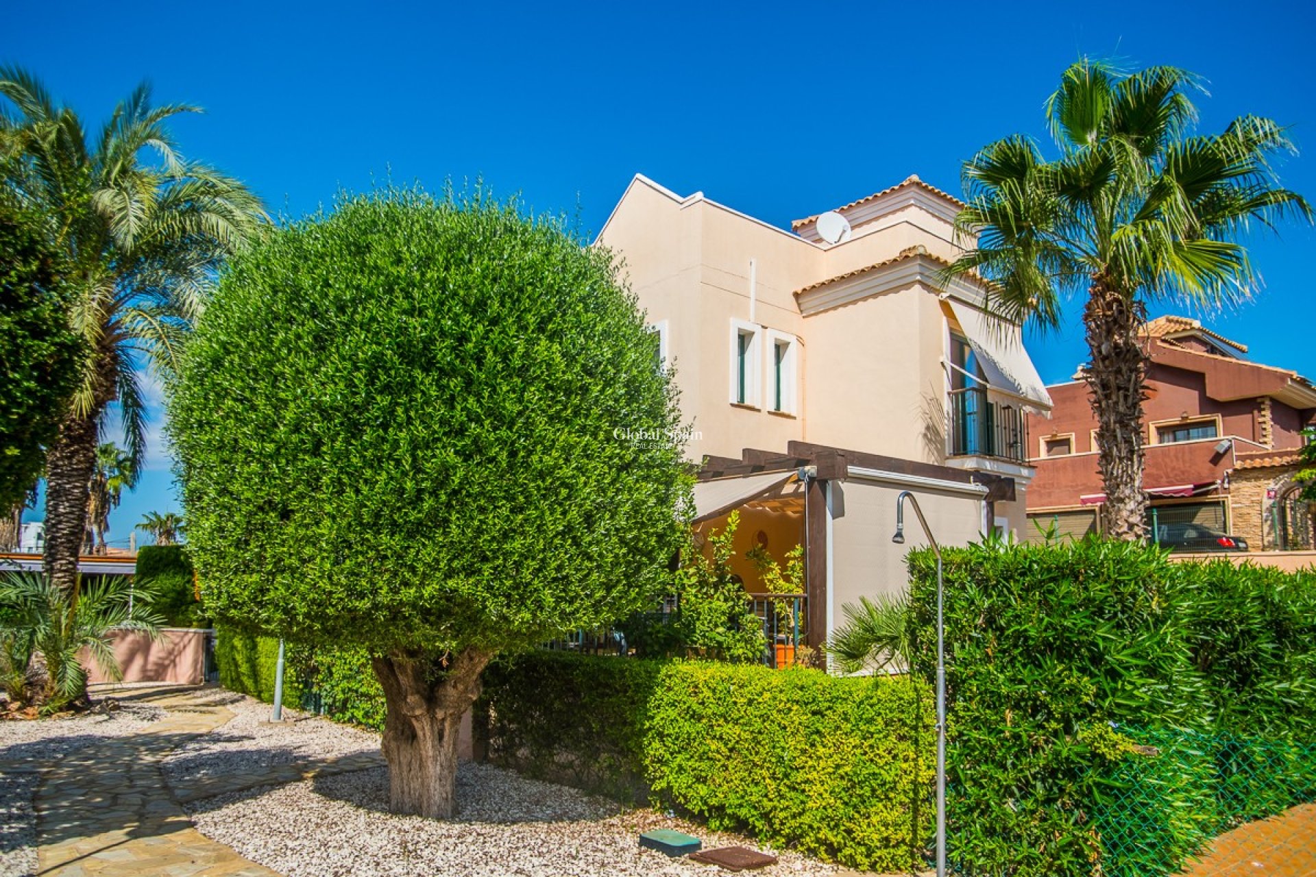 Wiederverkauf - HAUS -
TORREVIEJA - LOS BALCONES - LOS ALTOS
