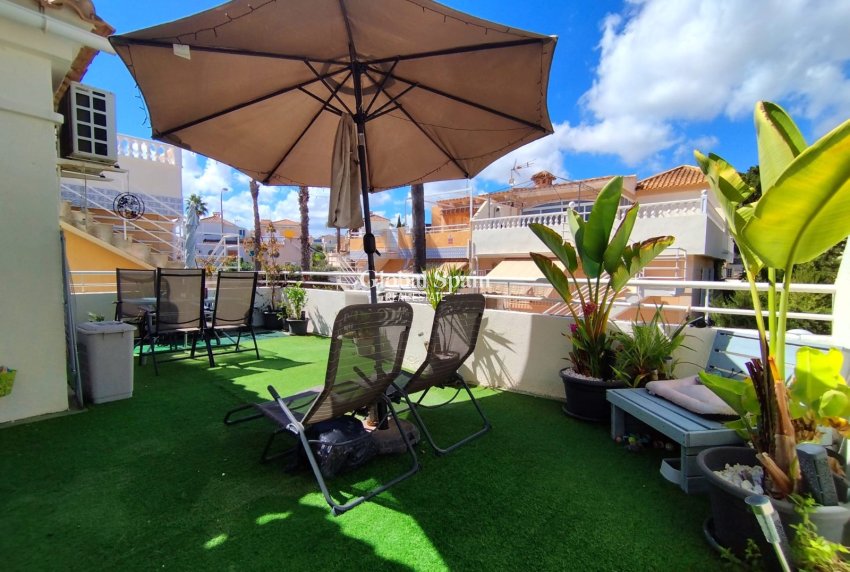 Wiederverkauf - HAUS -
TORREVIEJA - LOS BALCONES - LOS ALTOS
