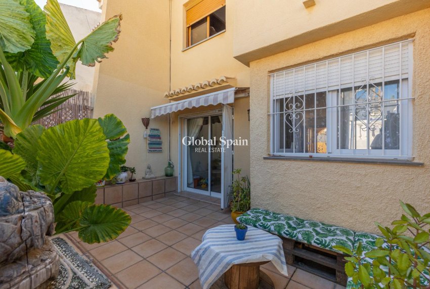 Wiederverkauf - HAUS -
TORREVIEJA - LOS BALCONES - LOS ALTOS