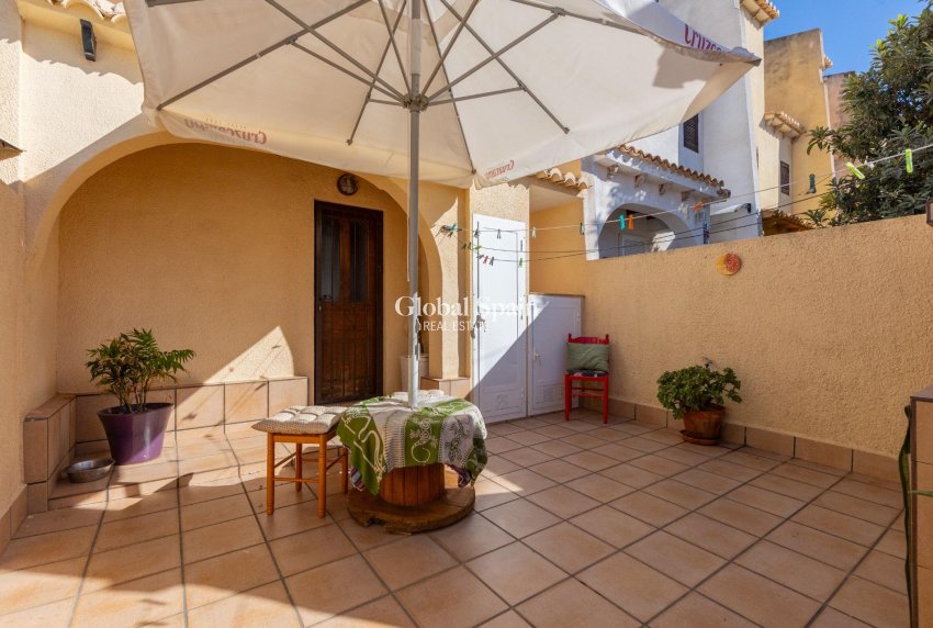 Wiederverkauf - HAUS -
TORREVIEJA - LOS BALCONES - LOS ALTOS