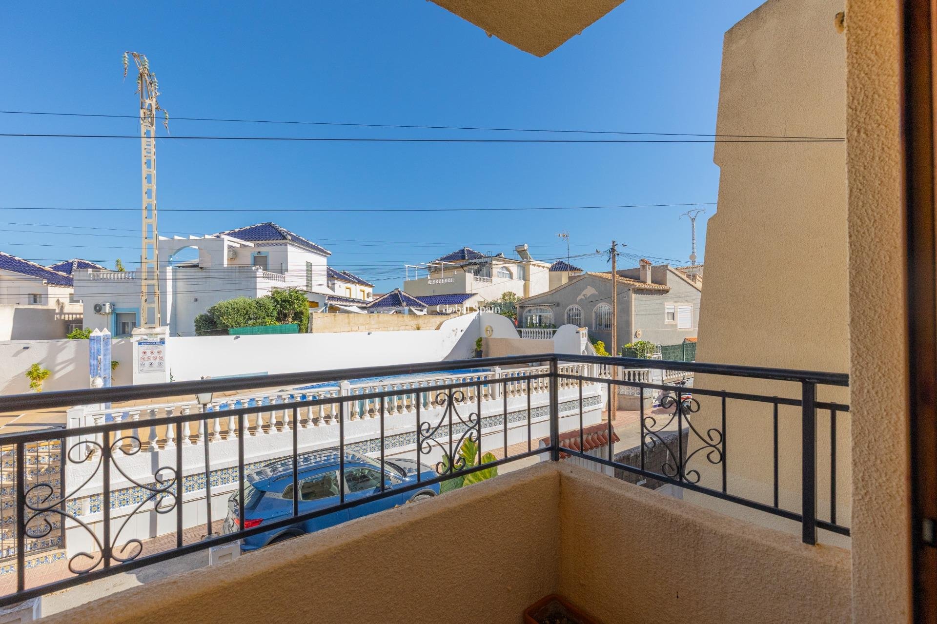 Wiederverkauf - HAUS -
TORREVIEJA - LOS BALCONES - LOS ALTOS