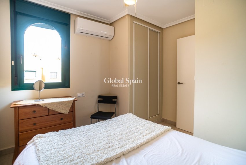 Wiederverkauf - Haus -
TORREVIEJA - LOS BALCONES - LOS ALTOS