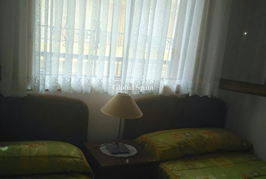 Wiederverkauf - HAUS -
TORREVIEJA - Los Europeos